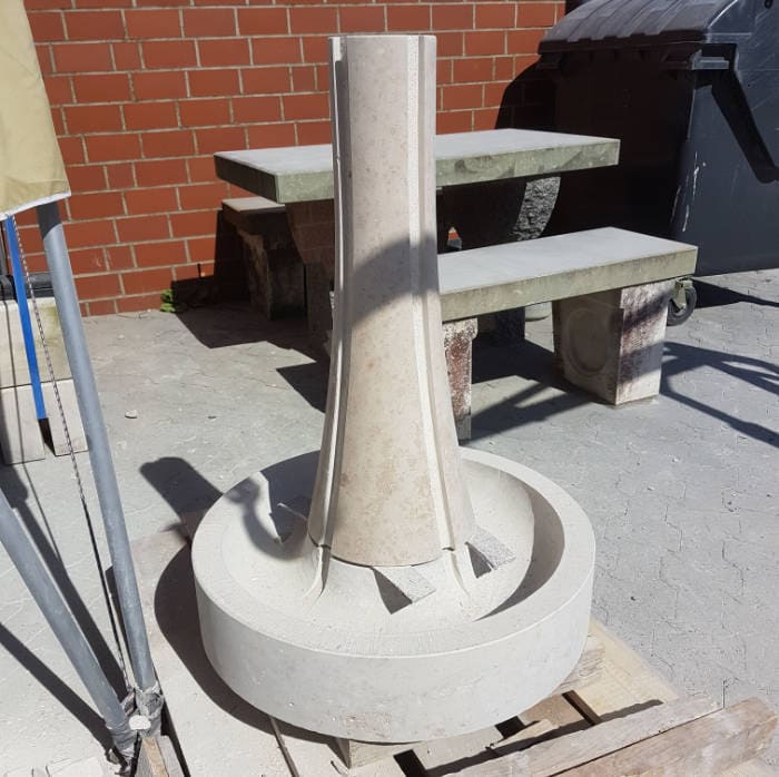Tischplatte Granit im Garten